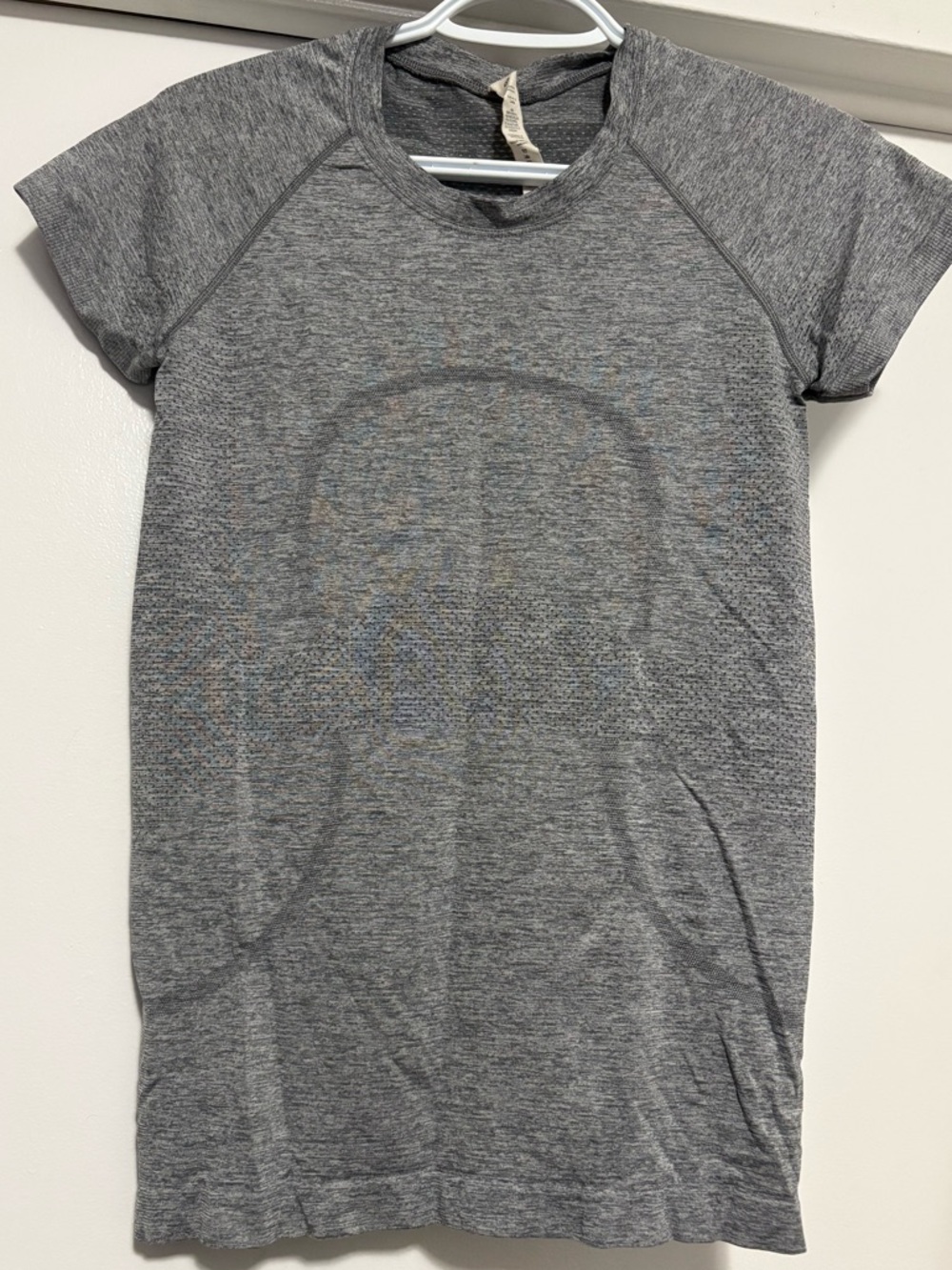 Lululemon Swiftly Tech Short-Sleeve Shirt 2.0
Hip